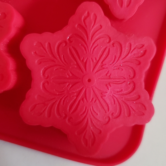 Wilton Candy Melts Stack-n-Melt Snowflake Silicone - Picture 3 of 16